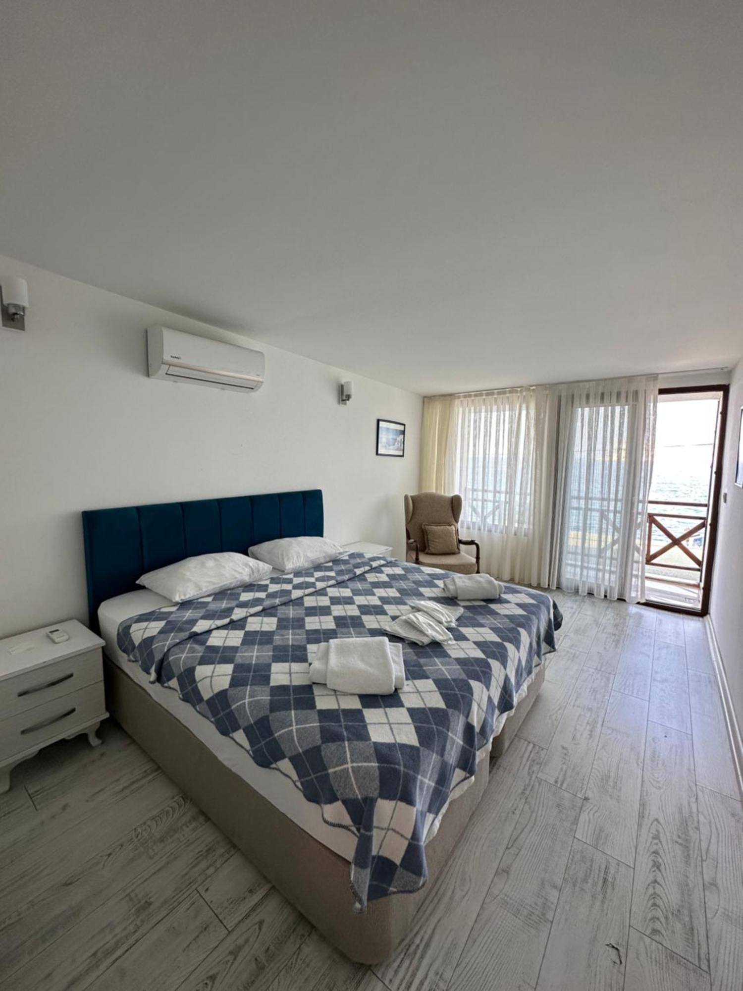 Giritli Rum Meyhanesi & Butik Otel 카라부룬 외부 사진