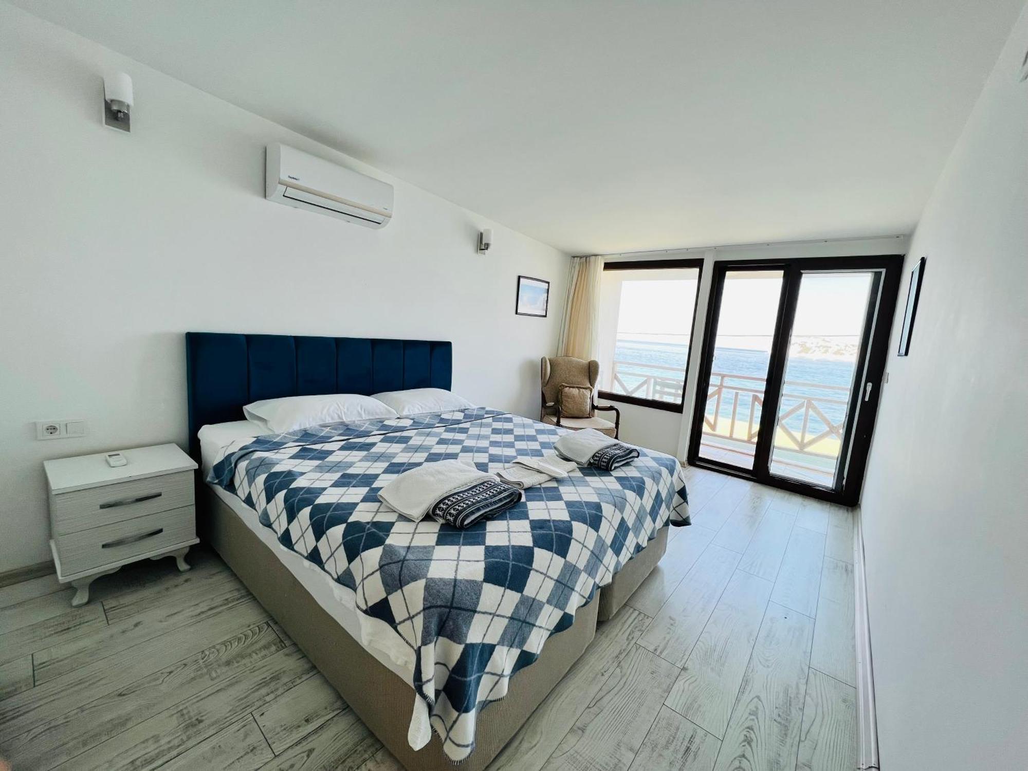 Giritli Rum Meyhanesi & Butik Otel 카라부룬 외부 사진